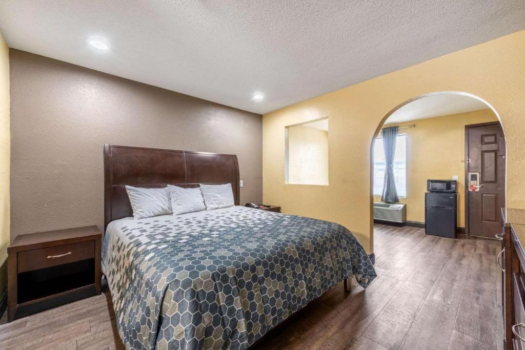 Southern Inn And Suites Spartanburg Esterno foto