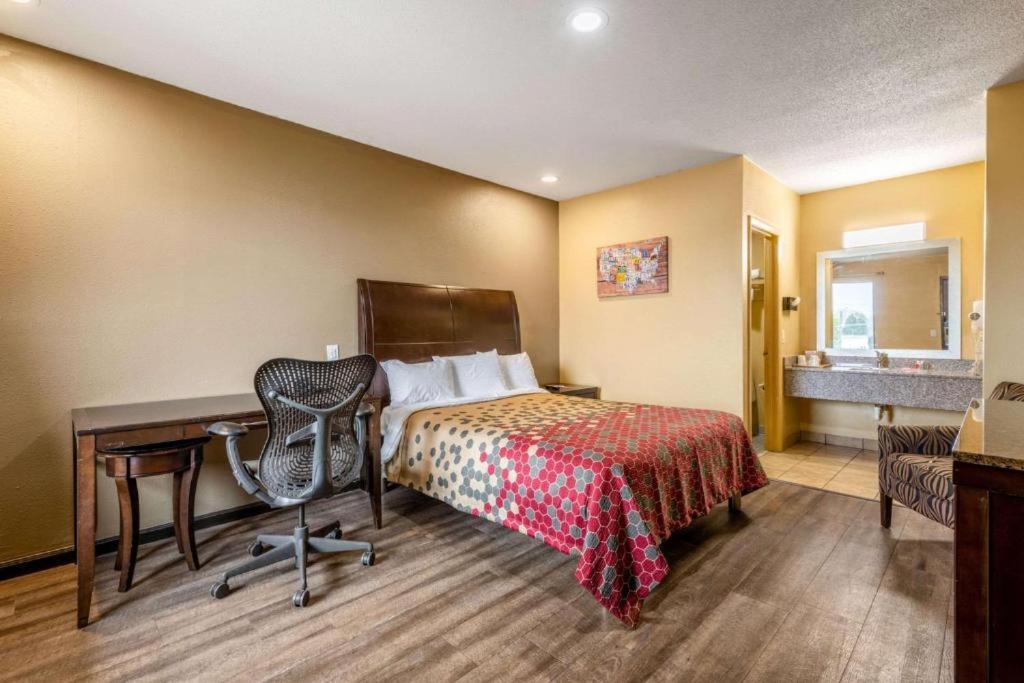 Southern Inn And Suites Spartanburg Esterno foto